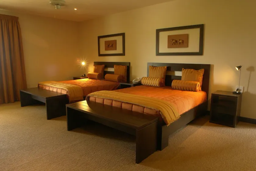 Amanzingwe Lodge - Image 1