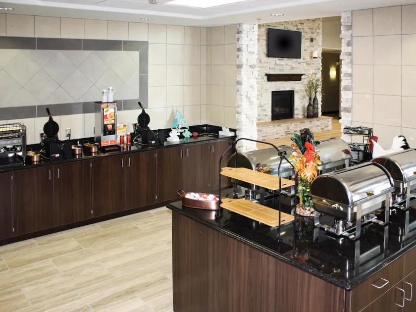 The Heritage Inn & Suites, Ascend Hotel Collection - Image 1