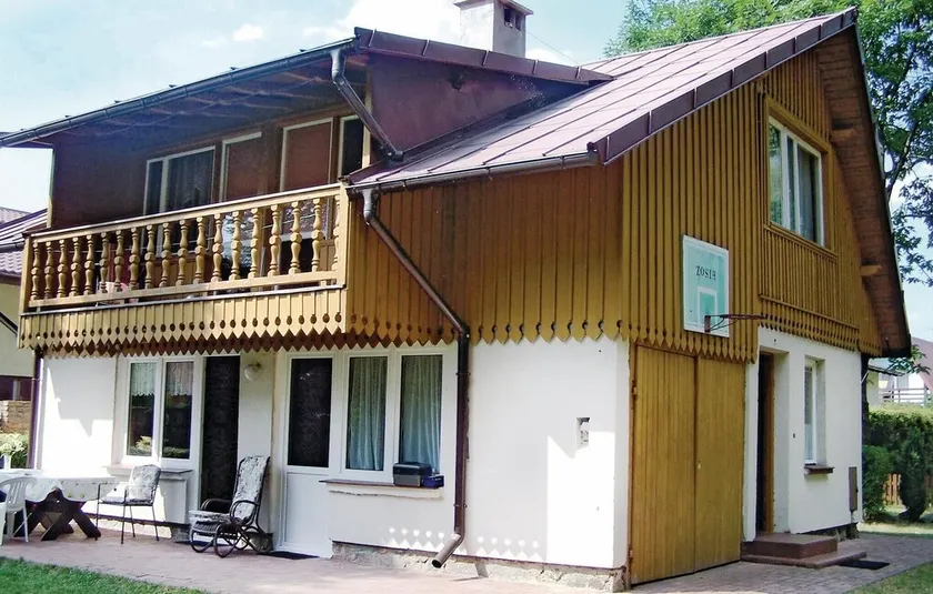 Nice Home in Rowy With 5 Bedrooms and Wifi - Image 1