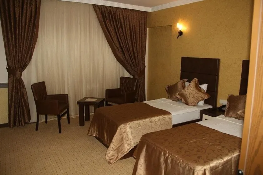 Alya - Image 1
