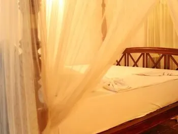 Full Moon Resort - Image 1
