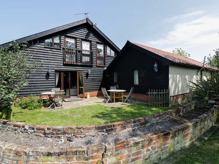 The Cart Lodge - Image 1