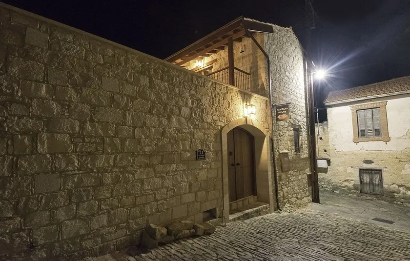 KANTARA HOUSE - A Rural Retreat of Comfort & Class! - Image 1