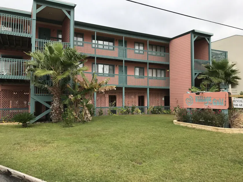 Village by the Gulf - Image 1