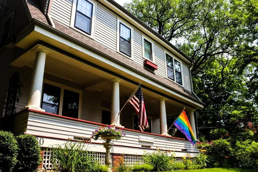 Brown Street Inn - Image 1
