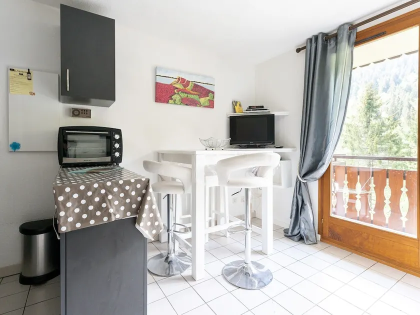 Inviting Apartment in Morzine With Balcony - Image 1