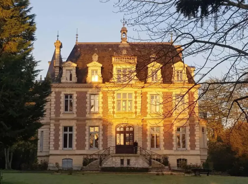 Chateau de Hieville - Image 1