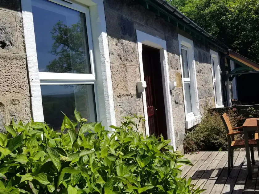 Awe View Railway Cottage - Image 1