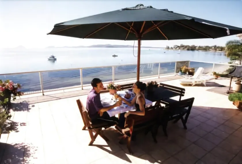 The Mitchells Waterfront Bed & Breakfast - Image 1