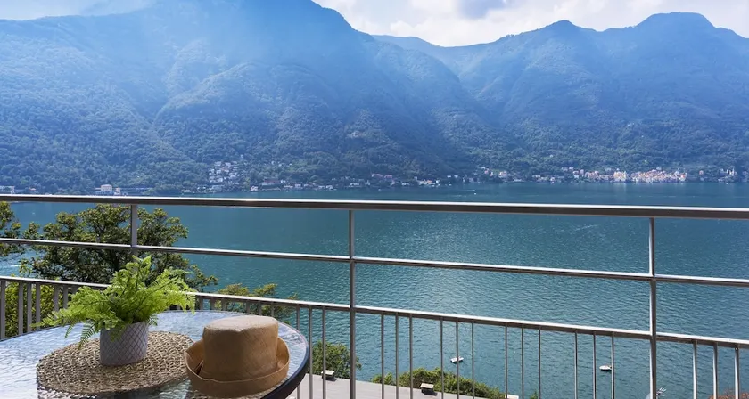 Altido Marocco Style in Como Lake - Image 1