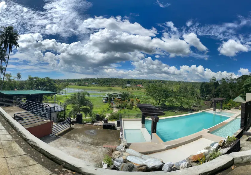 Vine Woods Resorts - Image 1