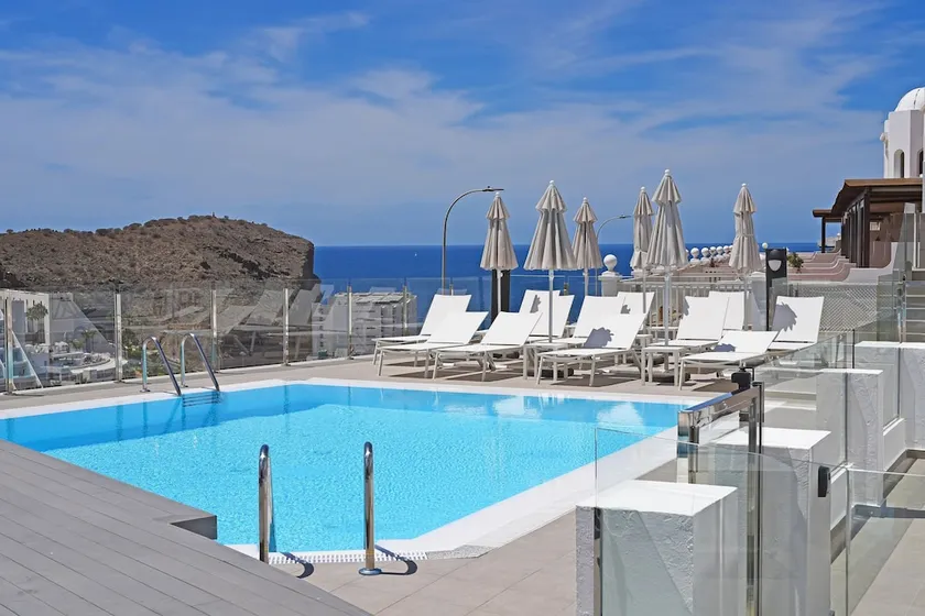 Calypso Apartmentos - Image 1