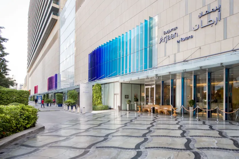BurJuman Arjaan by Rotana - Image 1