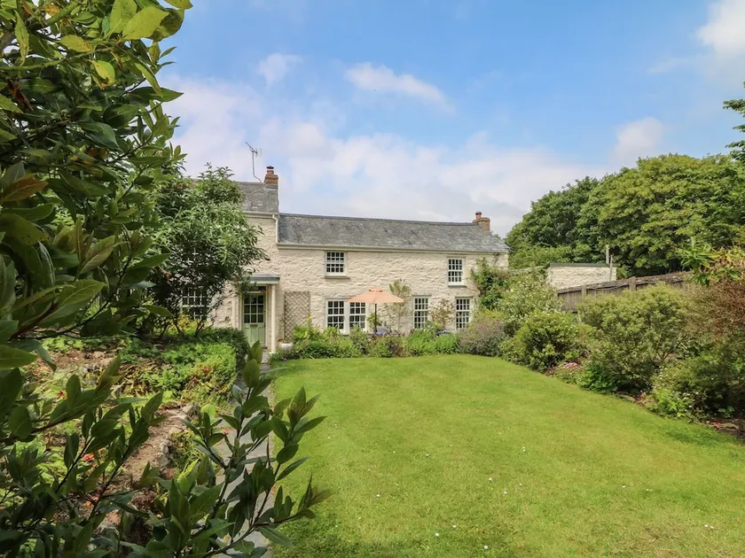 Medlar Cottage - Image 1