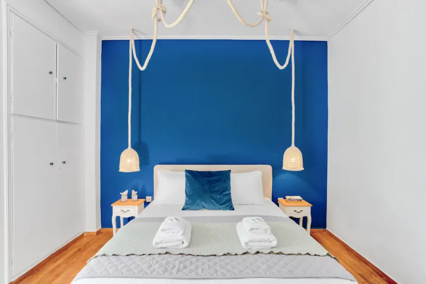Head for Acropolis a Romantic Hideaway - Image 1