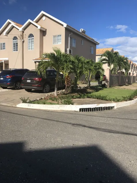 Caribbean Estates Townhouse - Image 1