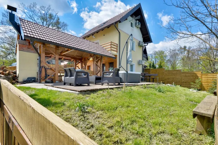 House Kostanjevec Sauna and Whirlpool - Image 1