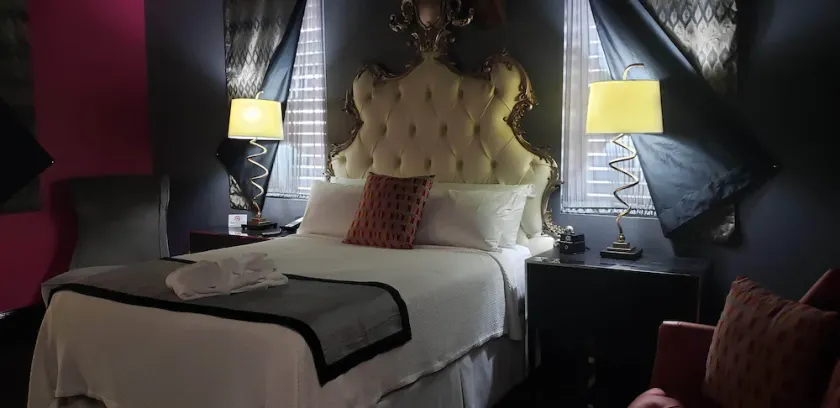 Vu Guesthouse - Image 1