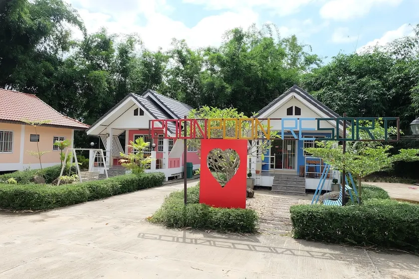 Poon Poon Resort - Image 1