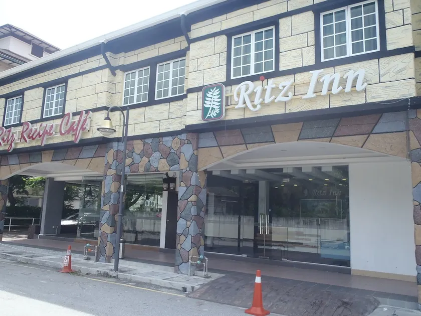 Ritz Inn Lumut - Image 1