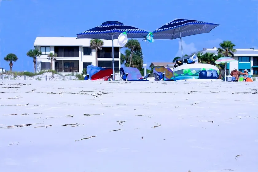 Absolute Anna Maria - Image 1