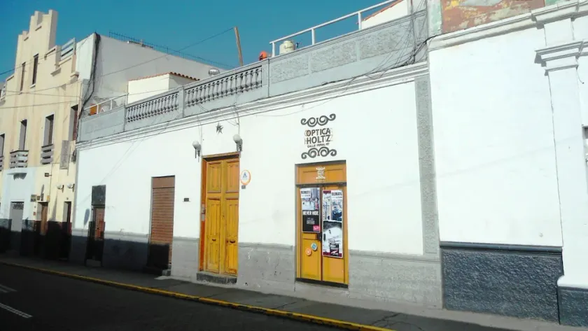 El Albergue Español - Image 1