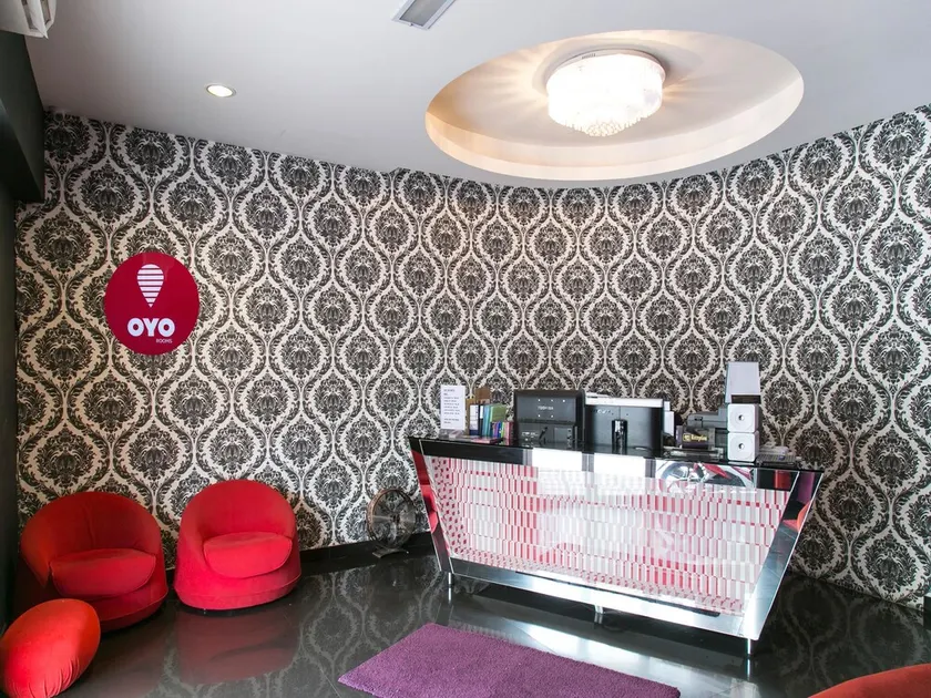 Oyo 194 Love Inn Hotel - Image 1