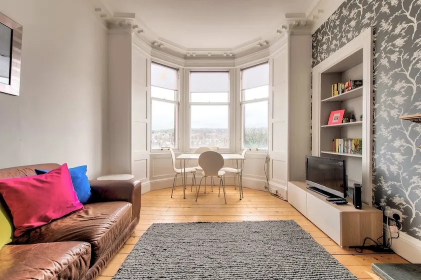 Stunning 2BR Apartment in Morningside - Image 1