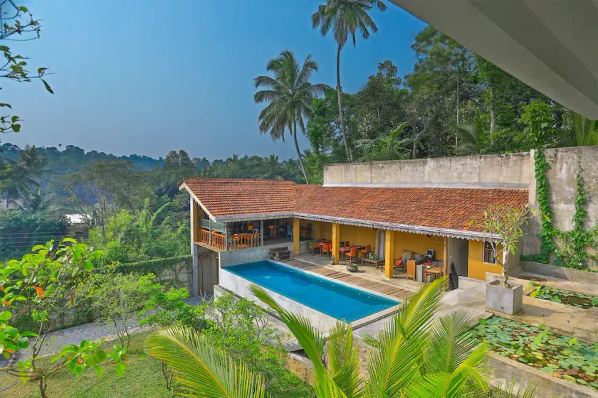 Urban Castle Guest House - Image 1