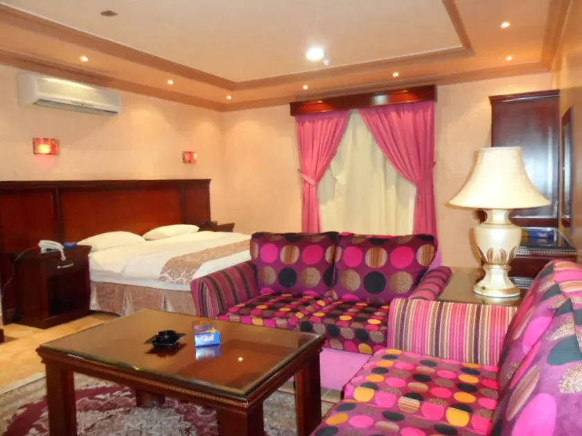 Aknan Al Morooj Furnished Units - Image 1