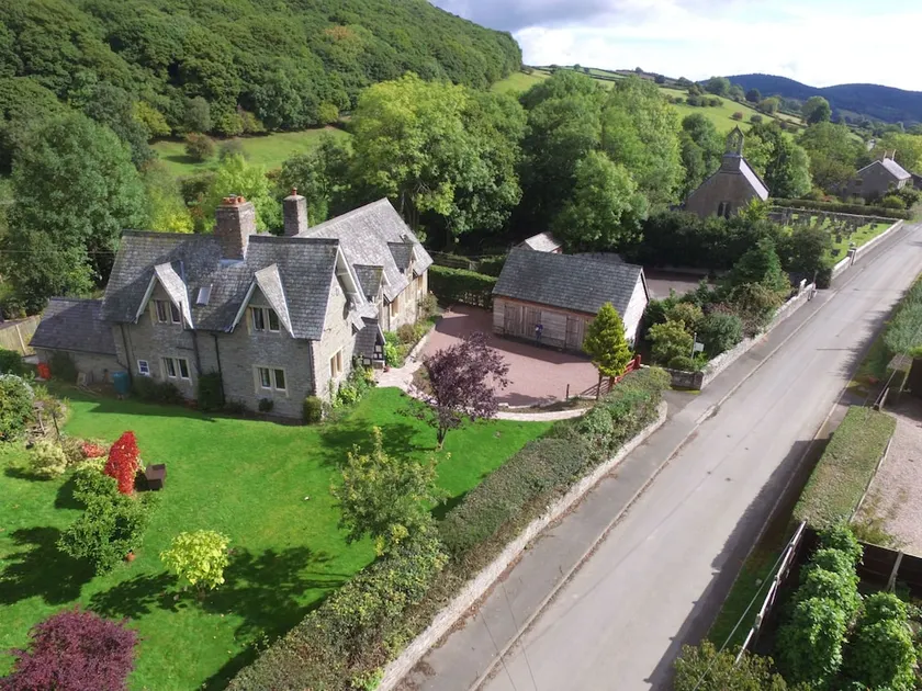 The School House B&B - Image 1