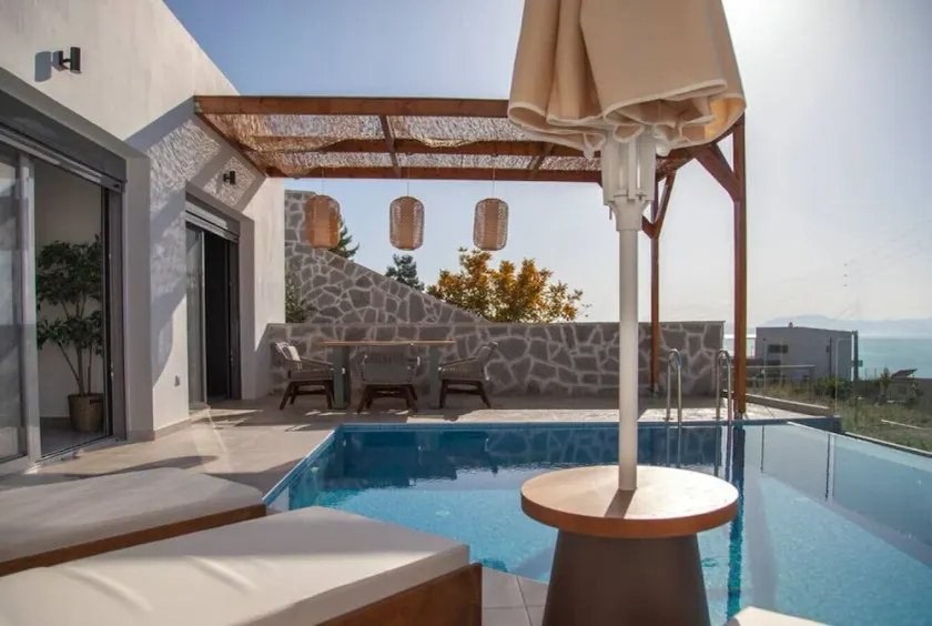 Villa Petalouda Paleros - Image 1
