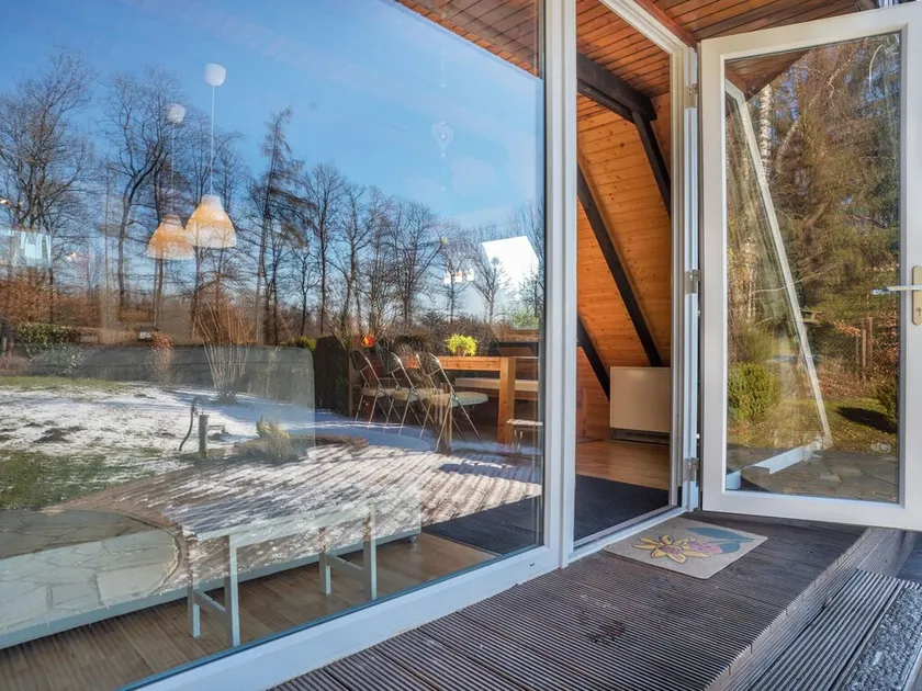 Ferienhaus mit Pool, Garten und Grill - Image 1