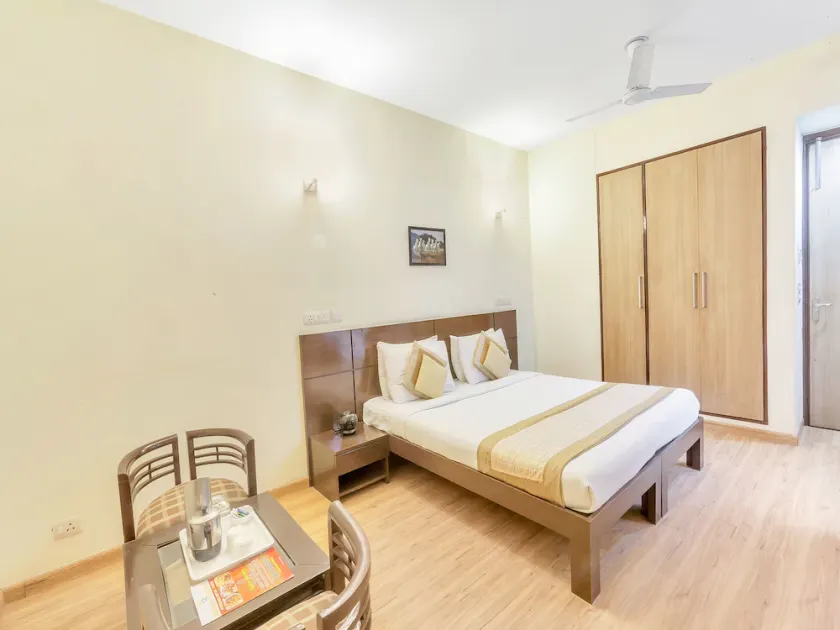 Sector 31 Noida - Image 1