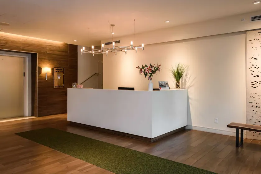 Parc - Warm Cwe Apts Near Bjc By Zencity - Image 1