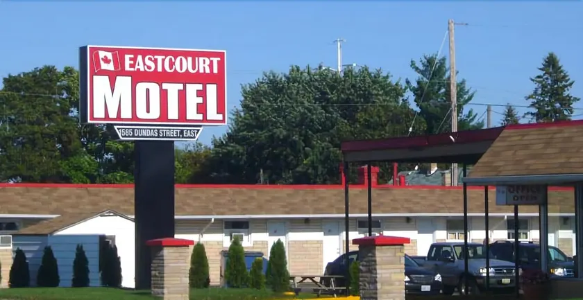 Eastcourt Motel - Image 1