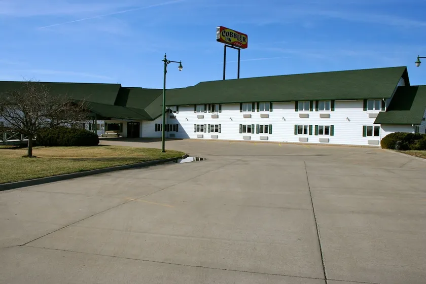 Cobbler Inn - Image 1
