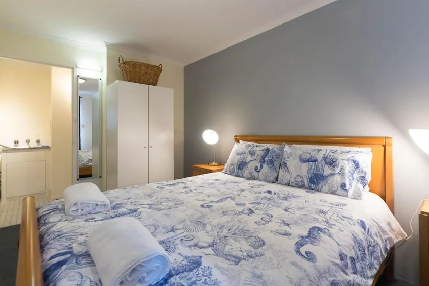 Inner City Apartments - Image 1