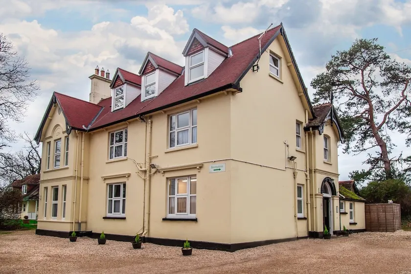 Kemps Country House - Image 1