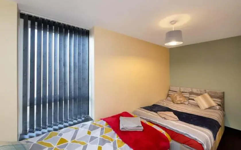 Immaculate 2-bed Apartment in Newcastle Upon Tyne - Image 1