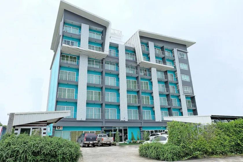 Krabi Hipster Hotel - Image 1