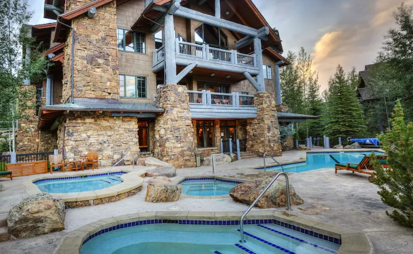 Luxury Penthouse at Bear Paw Lodge - Image 1