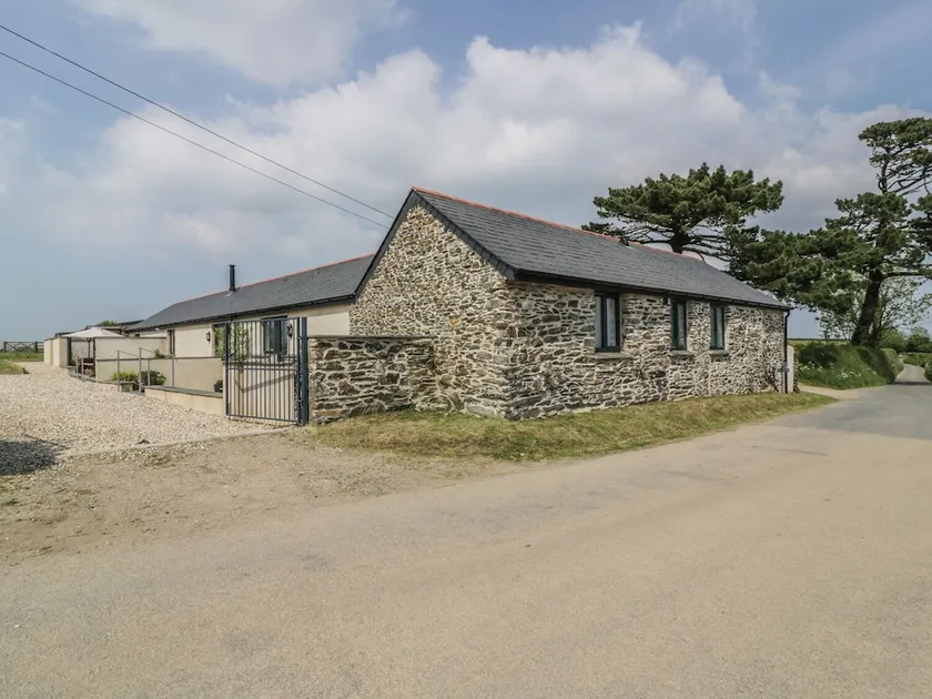 Trevenna Barn - Image 1