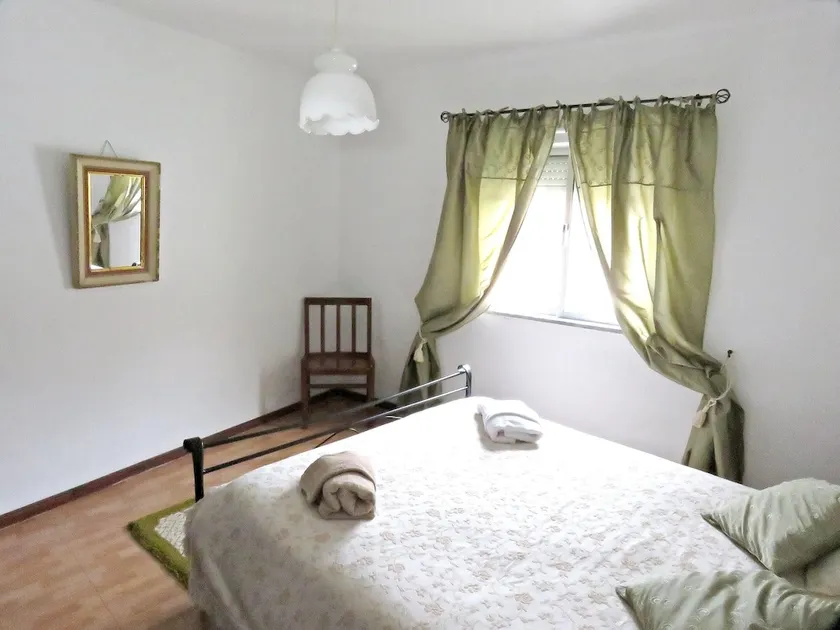 House With in Vale de Colméias With Furnished Terrace and - Image 1