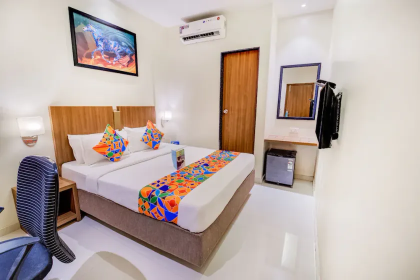 FabHotel Hyson International - Image 1