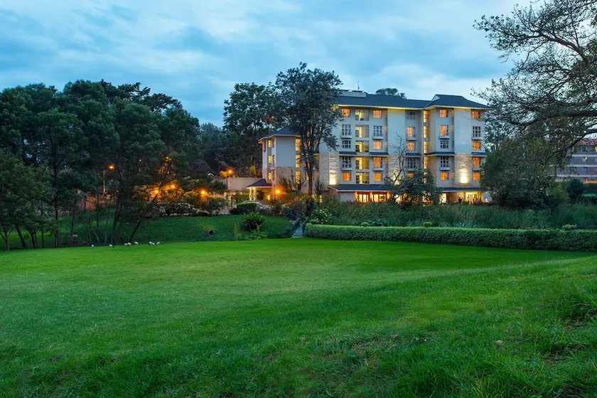 Qaribu Inn - Image 1