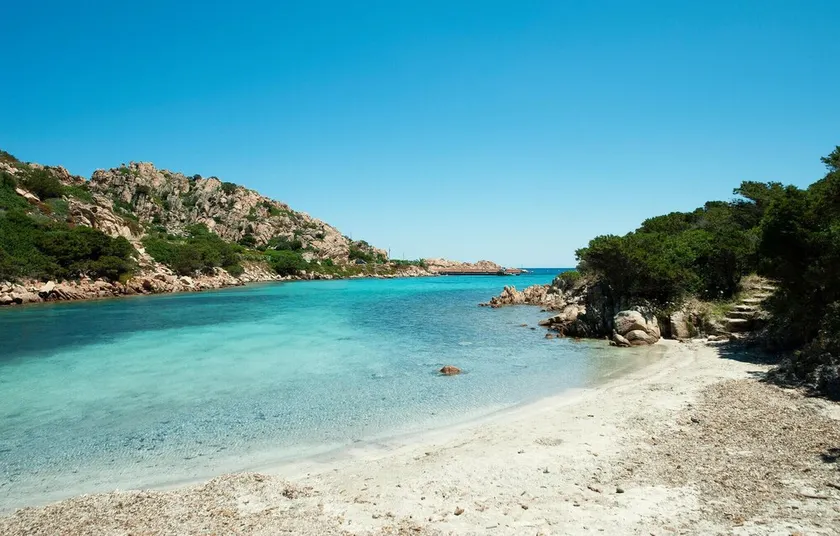 Beautiful Apartment in La Maddalena With 3 Bedrooms - Image 1