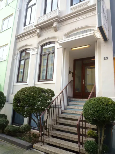Buthmann im Zentrum - Image 1