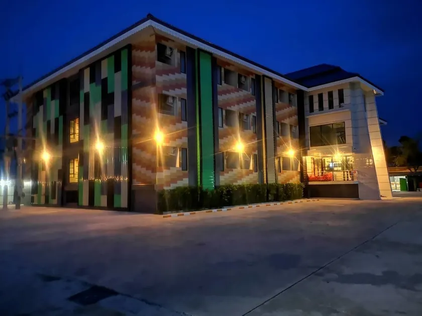 Kansinee In Resort - Image 1