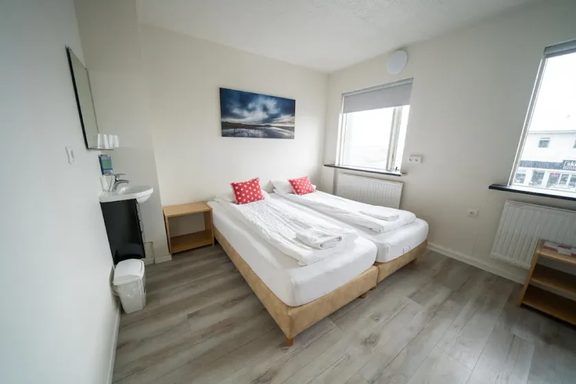 North Star Guesthouse Olafsvik - Image 1